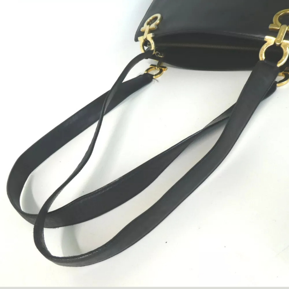 AUTH SALVATORE FERRAGAMO GANCINI  SHOULDER BAG - Picture 5 of 8